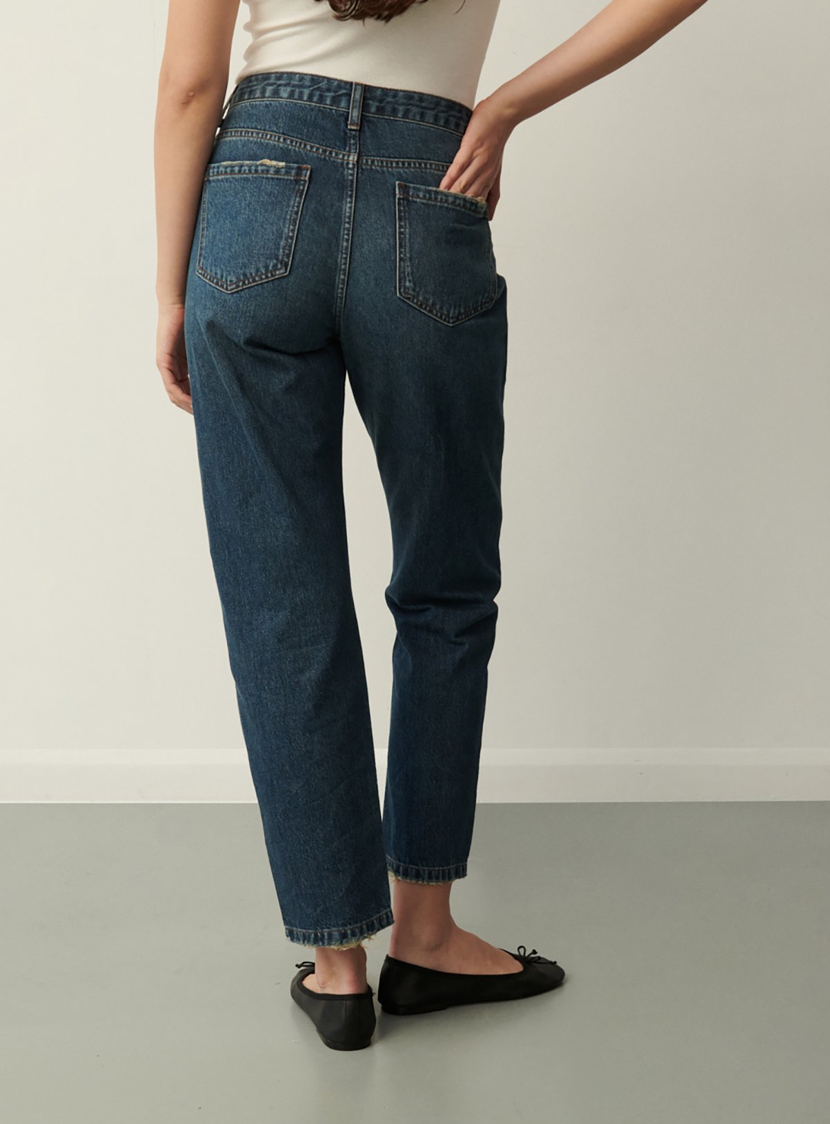 FINERY Hazel Mom Jean 36 - Image 2 thumbnail